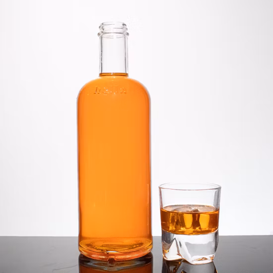 Venta al por mayor 500ml 700ml 750ml personalizar varias formas whisky Vodka Xo botella de cristal vacía