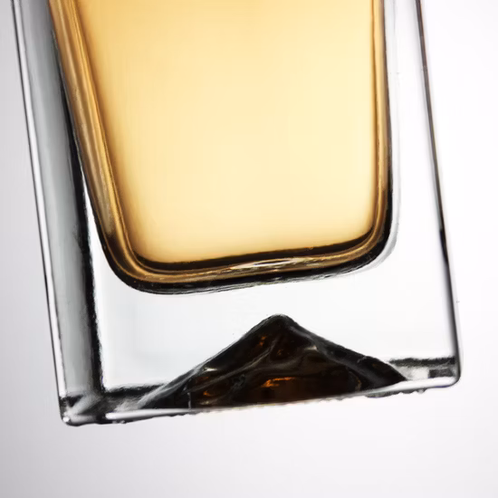 Venta al por mayor 750ml 700ml 500ml 1L Botella de whisky de vidrio Super Premium